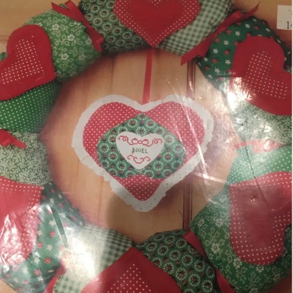 Vintage Yours Truly Christmas Heart Wreath Kit 18" 1982 Mint - Picture 2 of 3